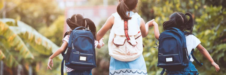 Middleton WI Chiropractor Discusses Proper Child Backpacks